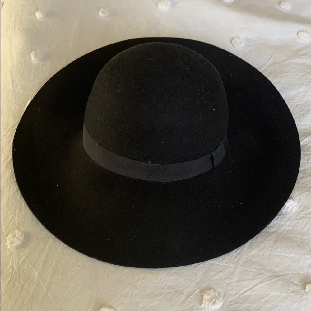 Wide brim black felt hat